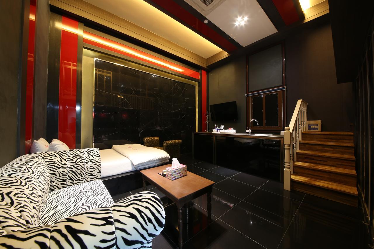 Daegu Piano Motel Exterior photo