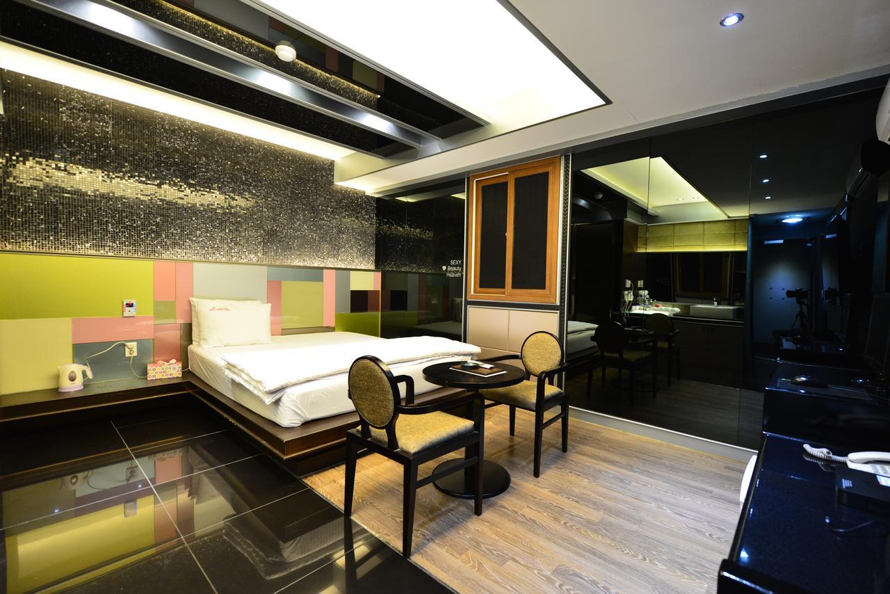 Daegu Piano Motel Exterior photo